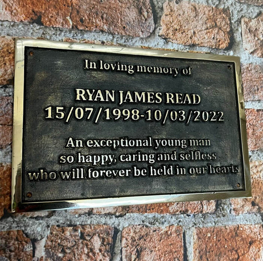 Why Bronze Plaques Are the Solution to Fading Signs and Short-Lived Materials